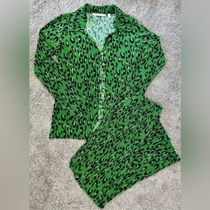 CYRUS-Luxury Lounge 2 pc. Set-Green Leopard Print-Women’s Small
